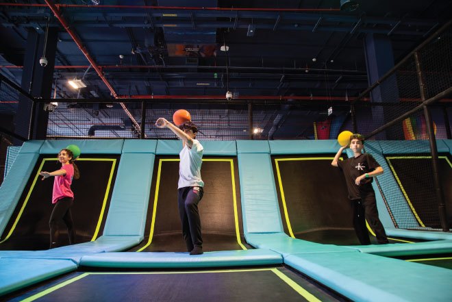 DODGEBALL-1